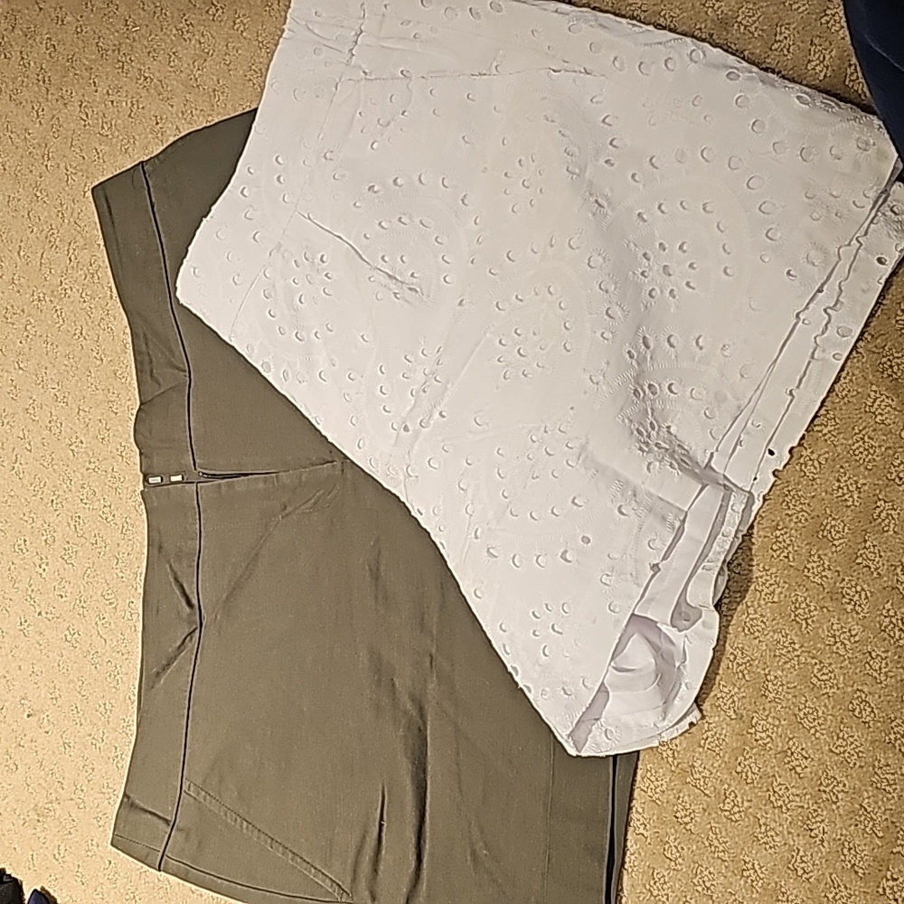 2 pairs of shorts